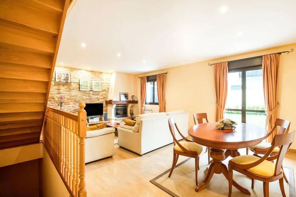 レイツァ Magnifica Casa Con Jardin, Bbq E Hidromasajeヴィラ エクステリア 写真